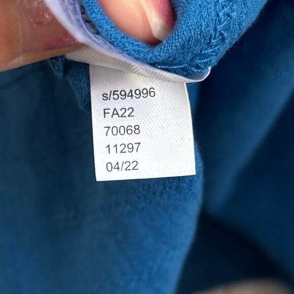 LOFT Outlet NWT Blue Textured Cotton Puff Sleeve Top, Small - Picture 8 of 8